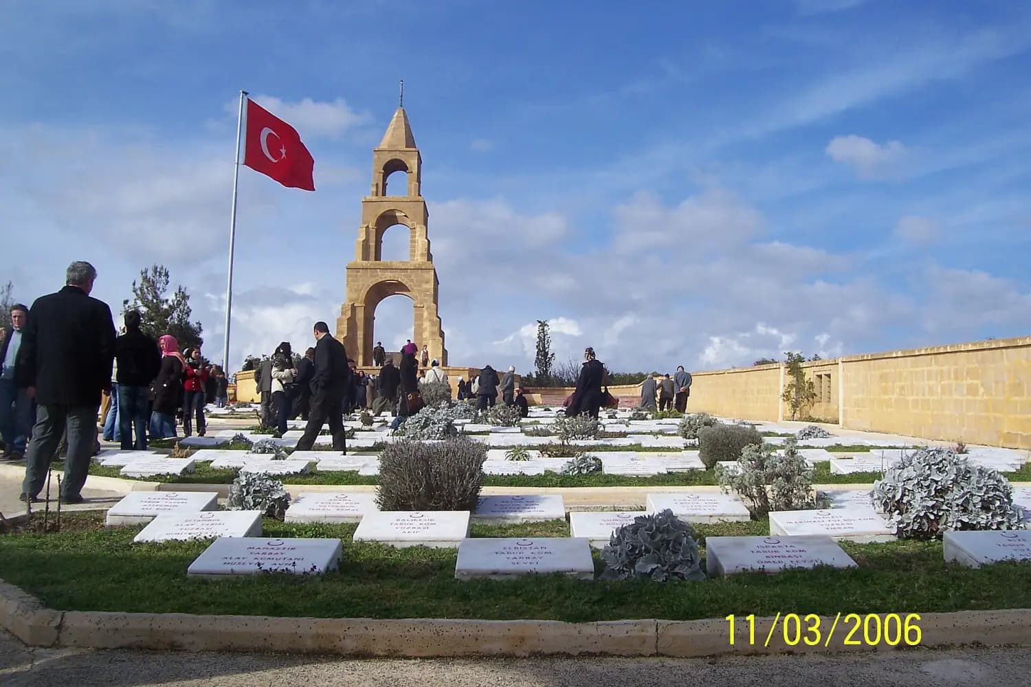 57. Alay Şehitliği ve Bomba Sırtı 27. Alay Siperleri